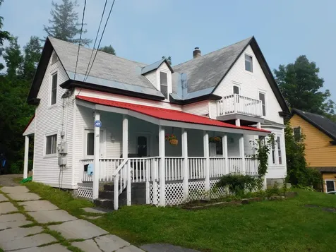 28 Cottage Street Newport City VT 05855
