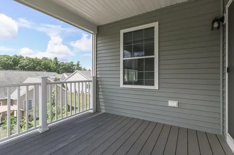 9 Mulberry Lane Hooksett NH 03106