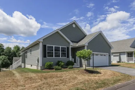 9 Mulberry Lane Hooksett NH 03106