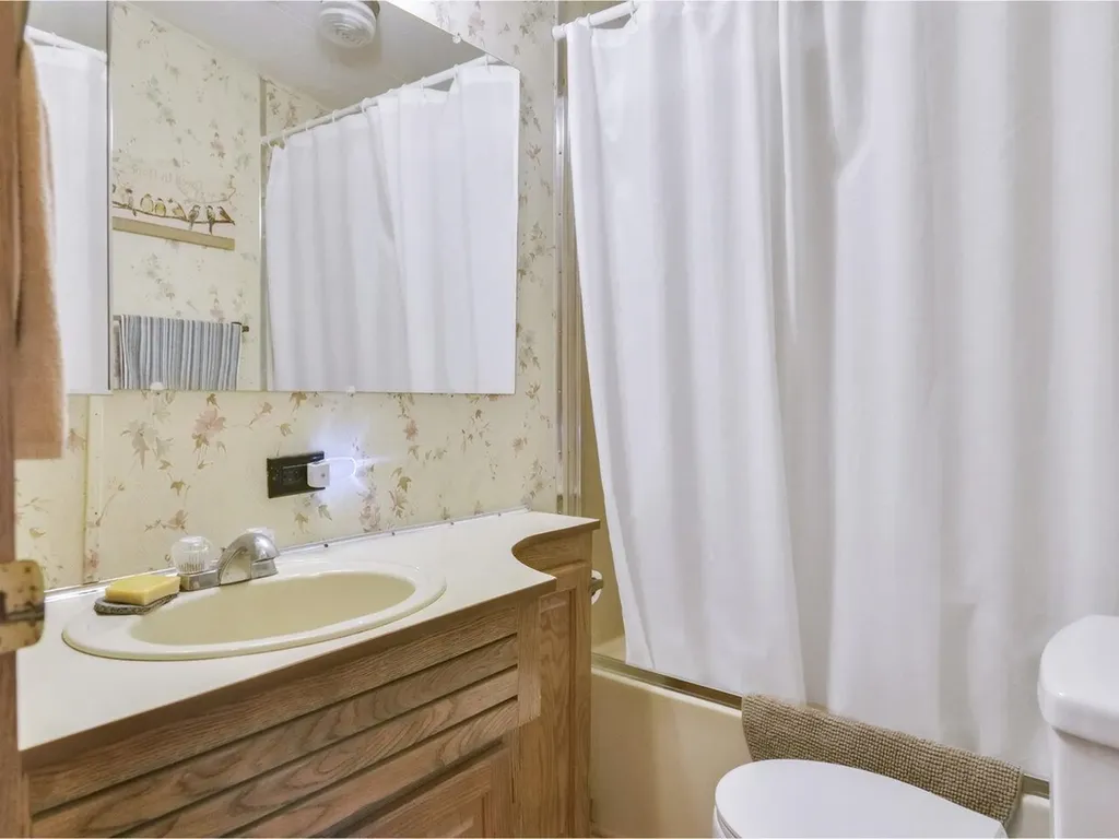 14 Perch Circle South Hero VT 05486