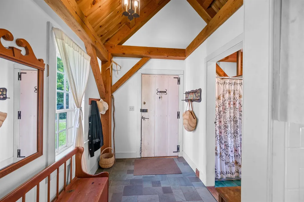 115 Eagle Peak Road Brookfield VT 05036