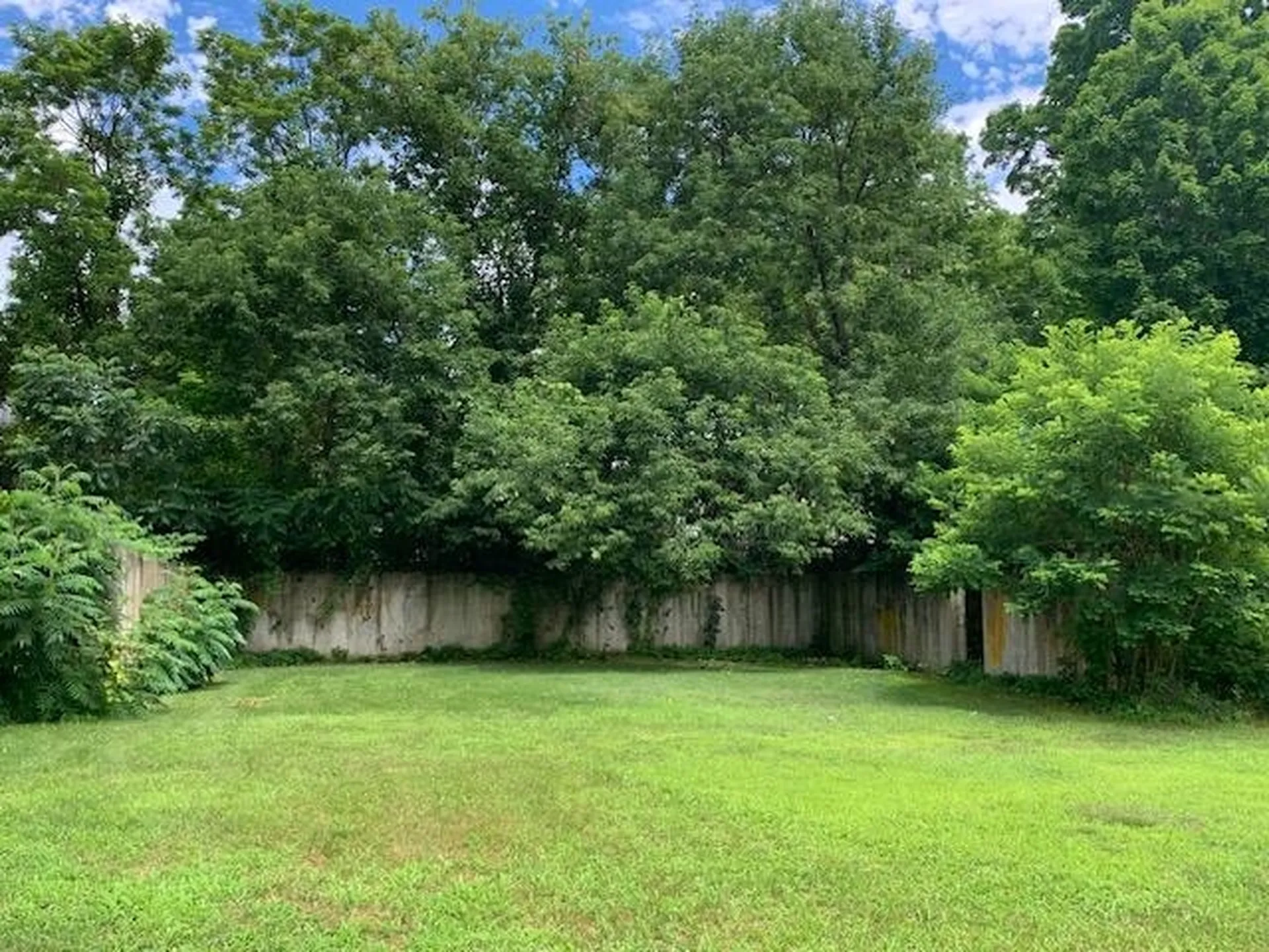 71 South Windsor Street Royalton VT 05068