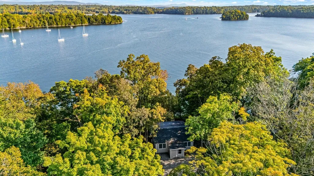 210 Fields Farm Road Charlotte VT 05445