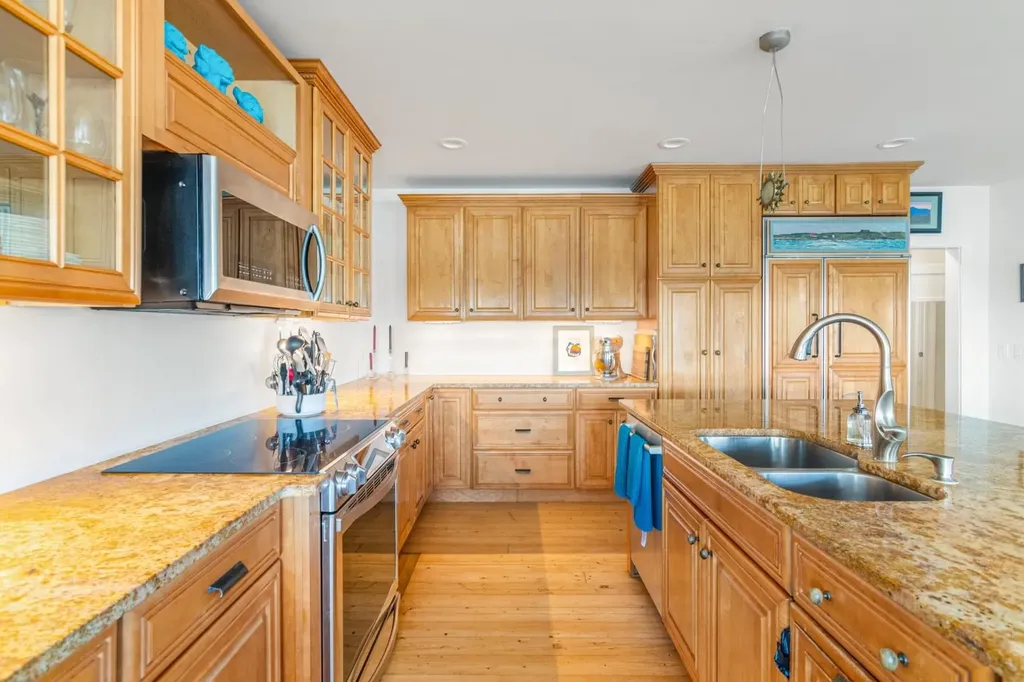 210 Fields Farm Road Charlotte VT 05445