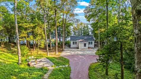 210 Fields Farm Road Charlotte VT 05445