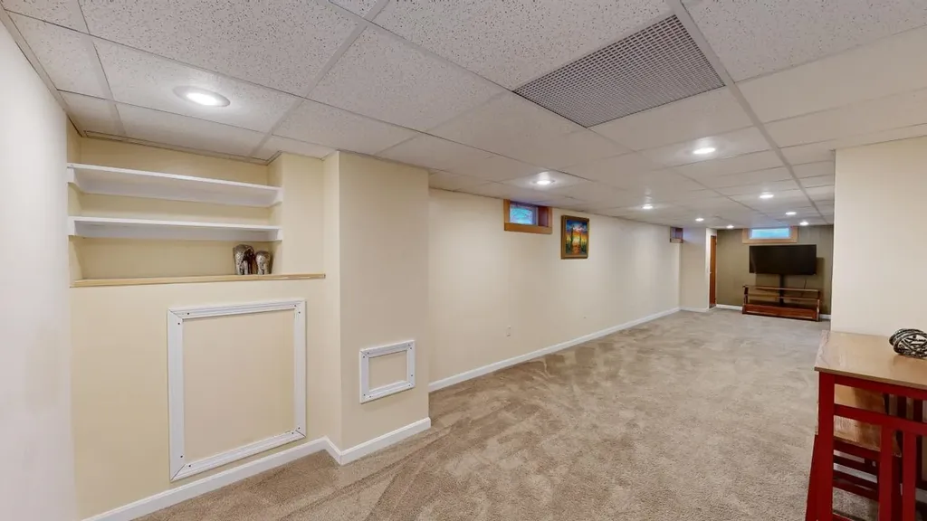 39 Hiawatha Avenue Essex Junction VT 05452