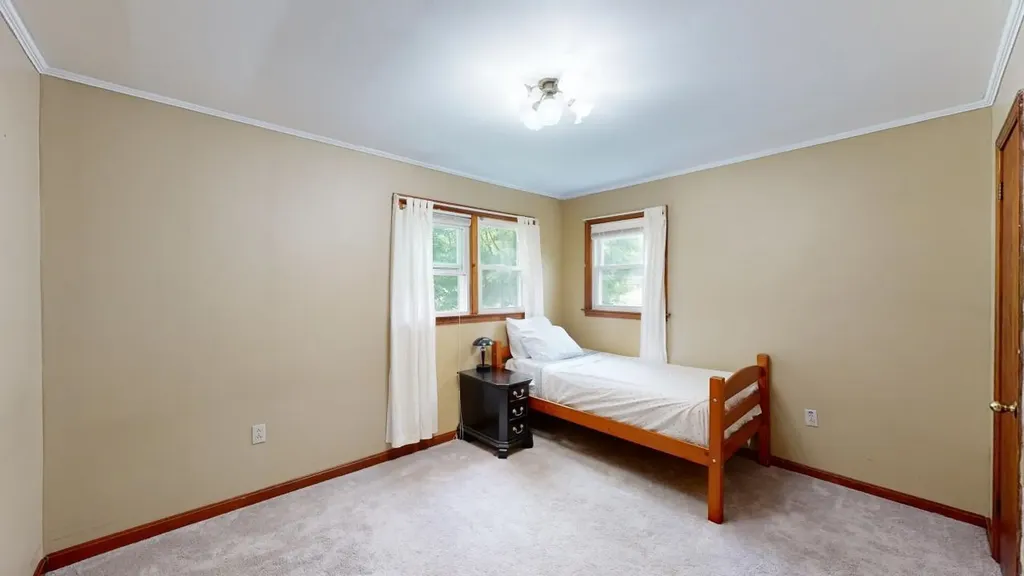 39 Hiawatha Avenue Essex Junction VT 05452