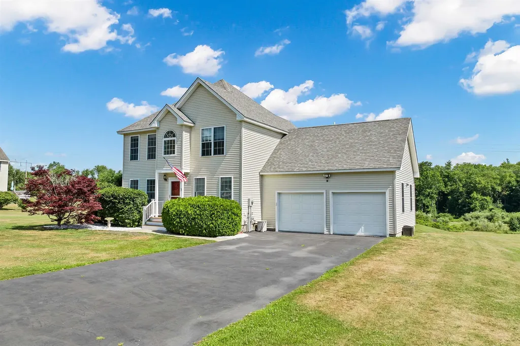 3 Stephen Drive Stratham NH 03855