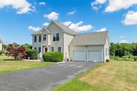 3 Stephen Drive Stratham NH 03855