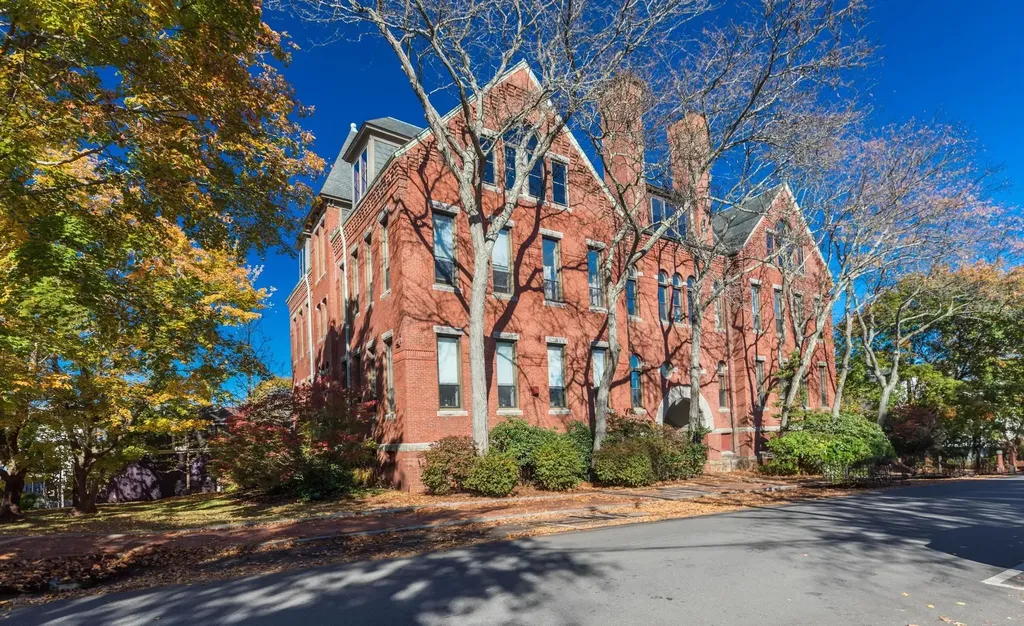 609 State Street Portsmouth NH 03801