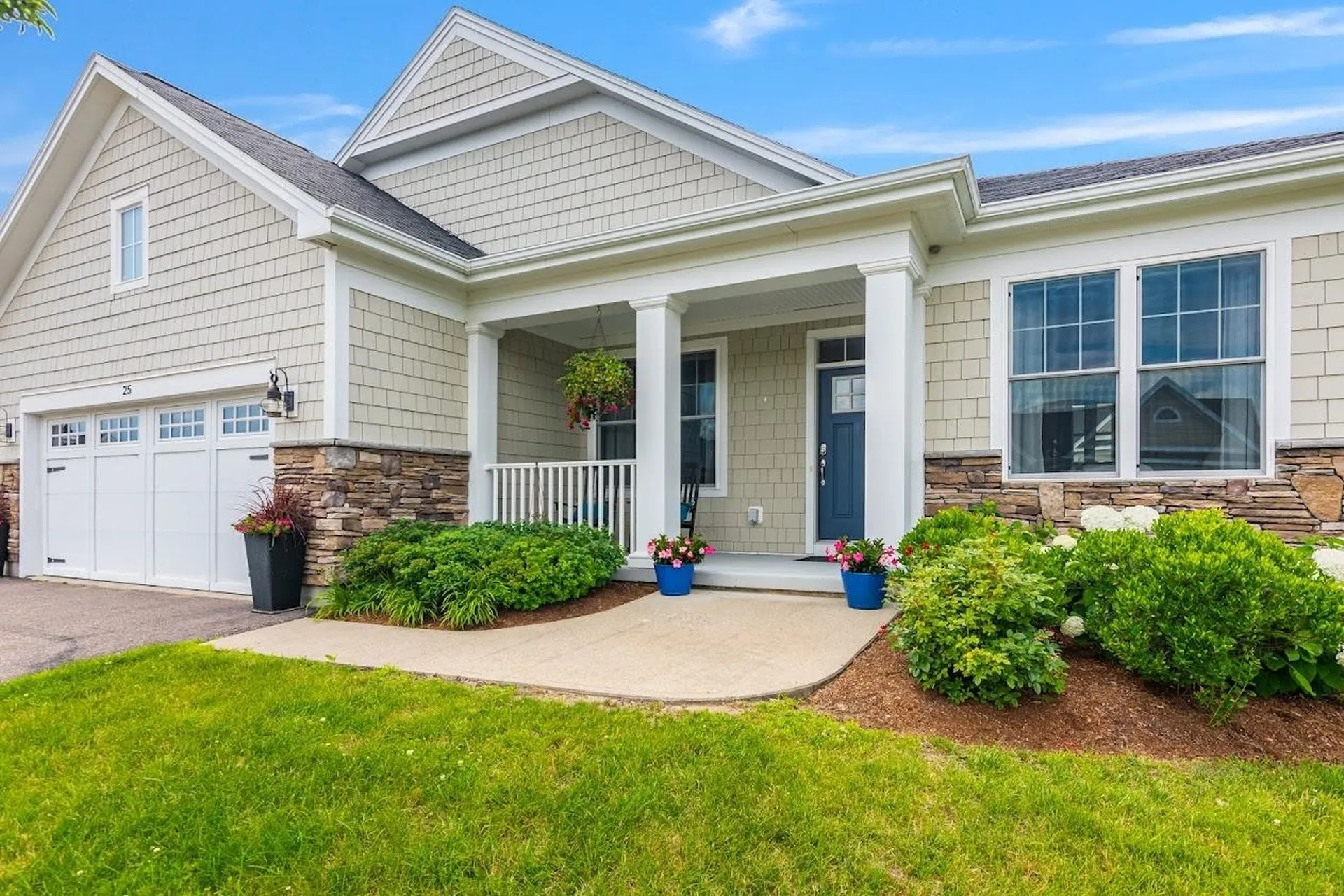 25 Half Moon Lane Williston VT 05495