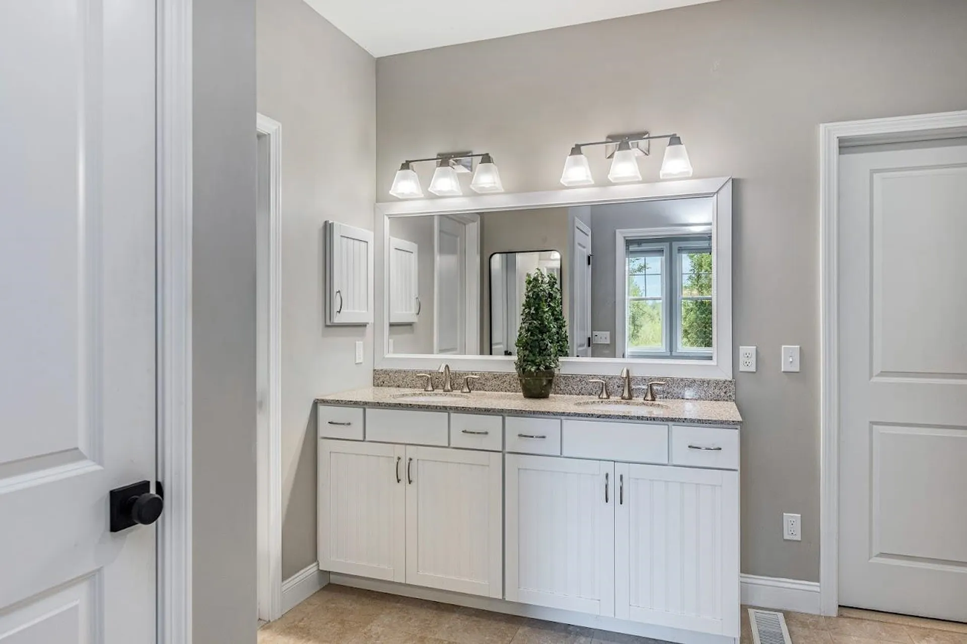 25 Half Moon Lane Williston VT 05495