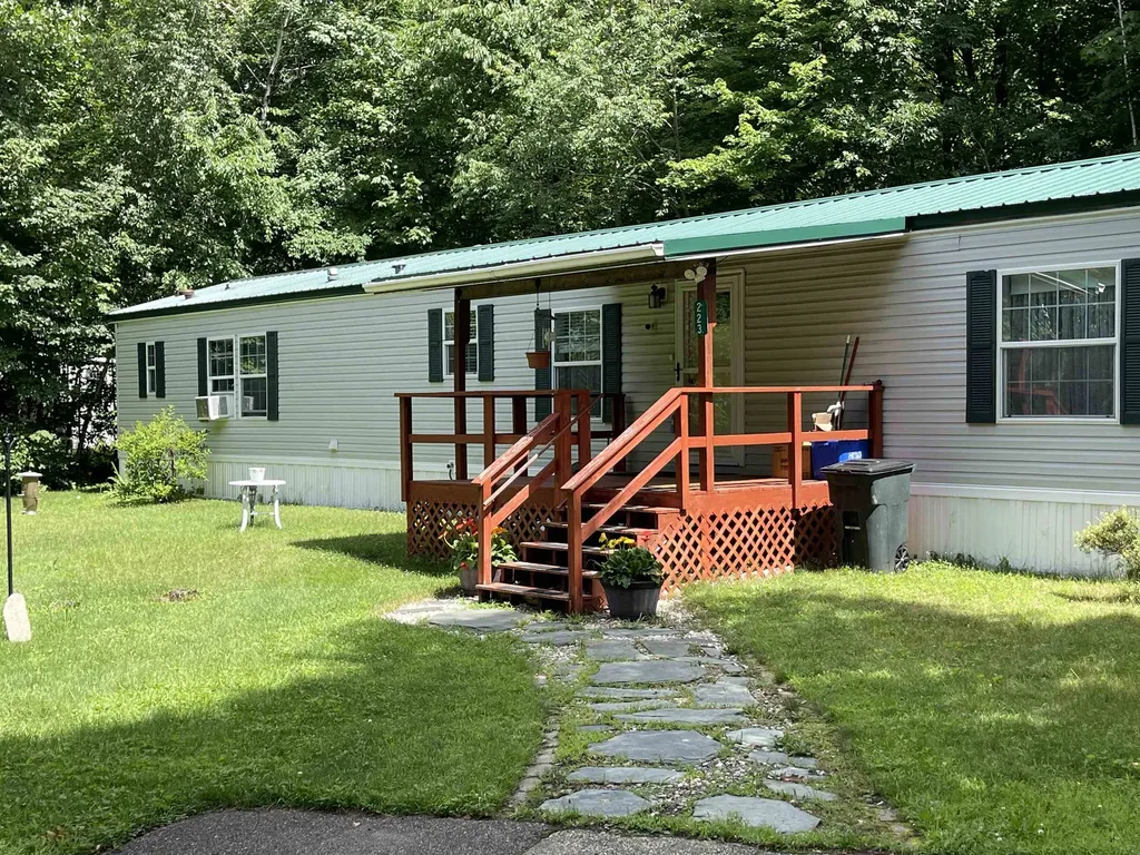 223 Waverly Circle Colchester VT 05446