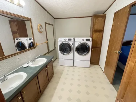 223 Waverly Circle Colchester VT 05446