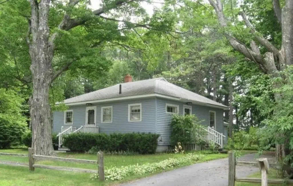 3 Pinecrest Lane Dover NH 03820