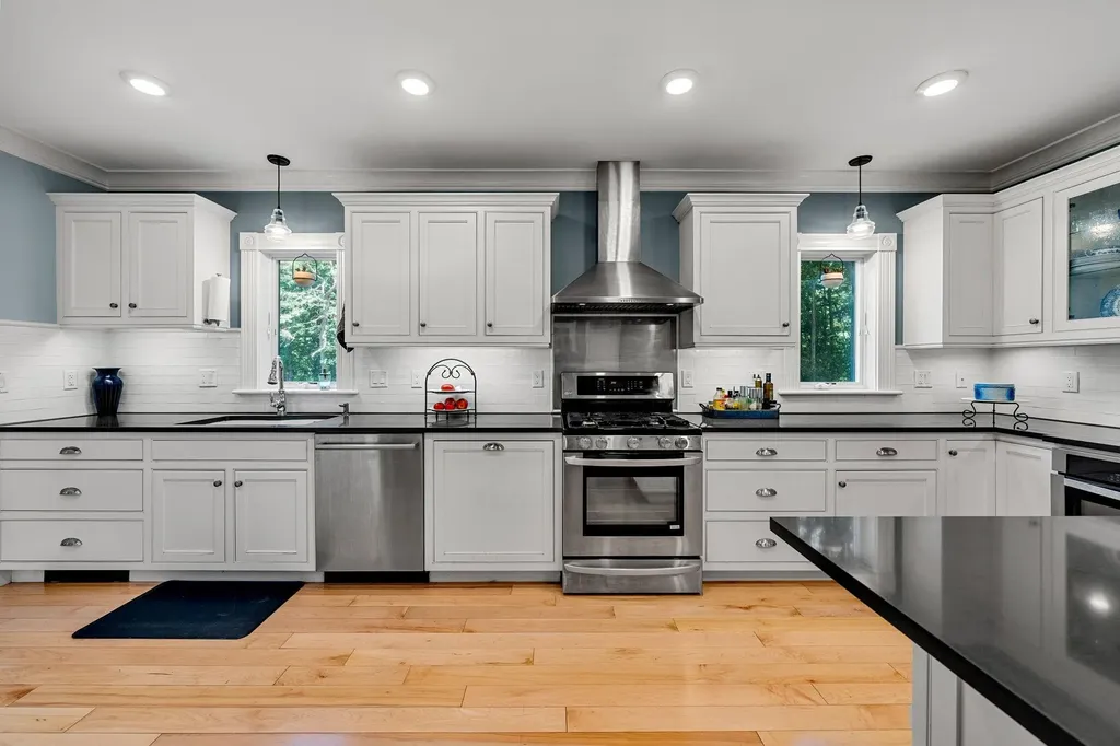 11 Highland Street Dover NH 03820