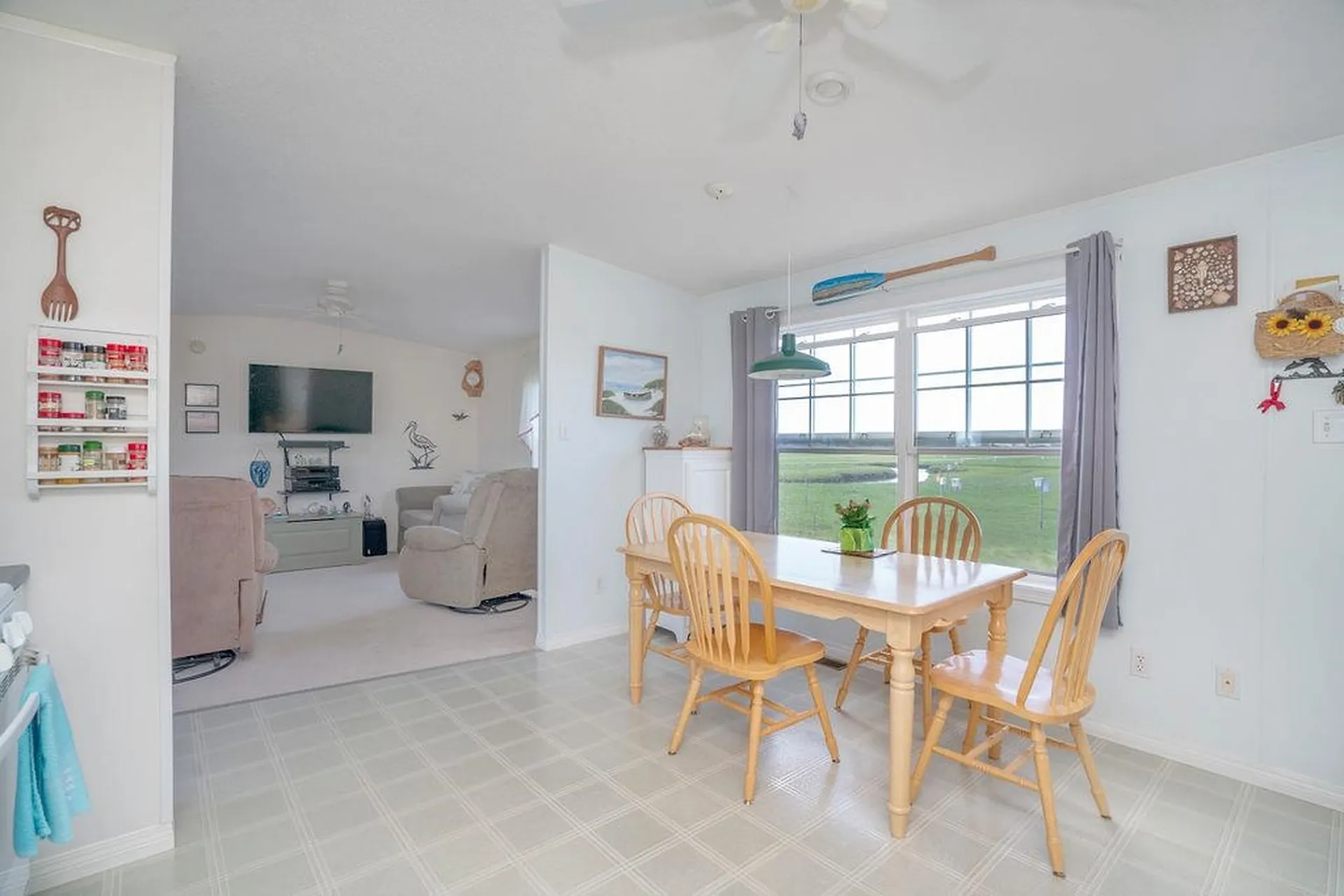 27 Cross Beach Road Seabrook NH 03874