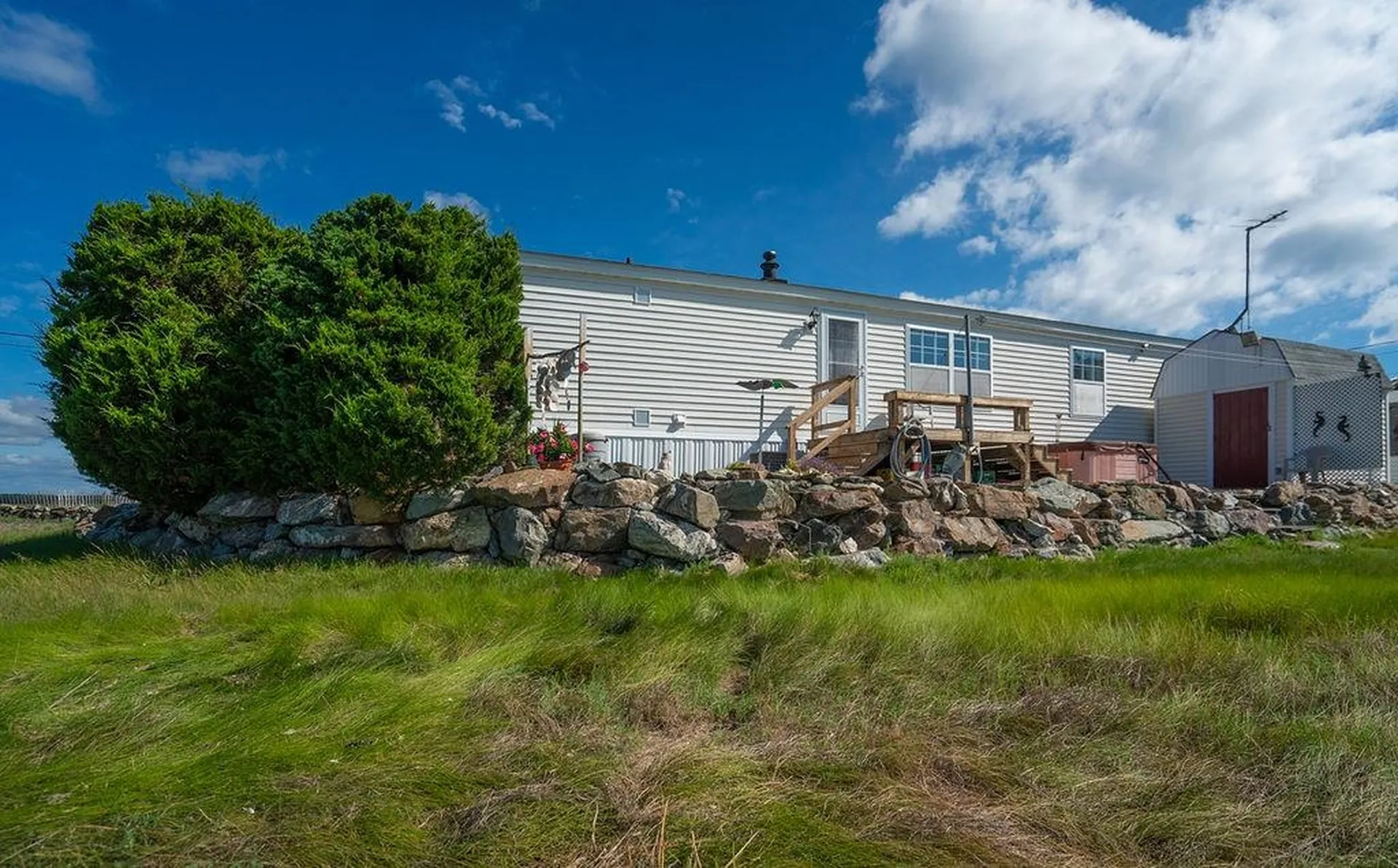 27 Cross Beach Road Seabrook NH 03874