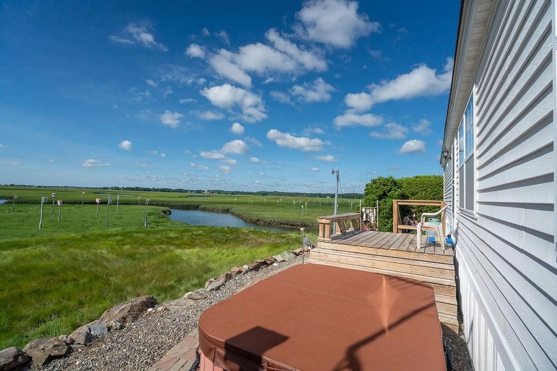 27 Cross Beach Road Seabrook NH 03874