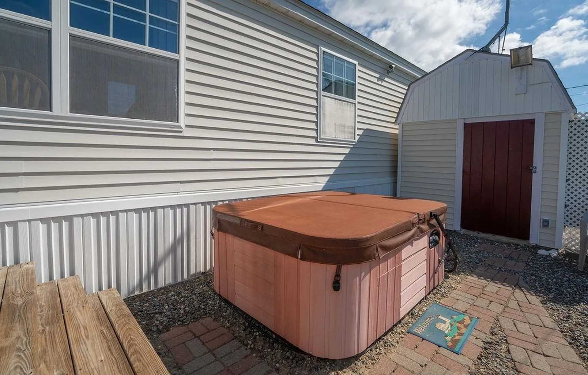 27 Cross Beach Road Seabrook NH 03874