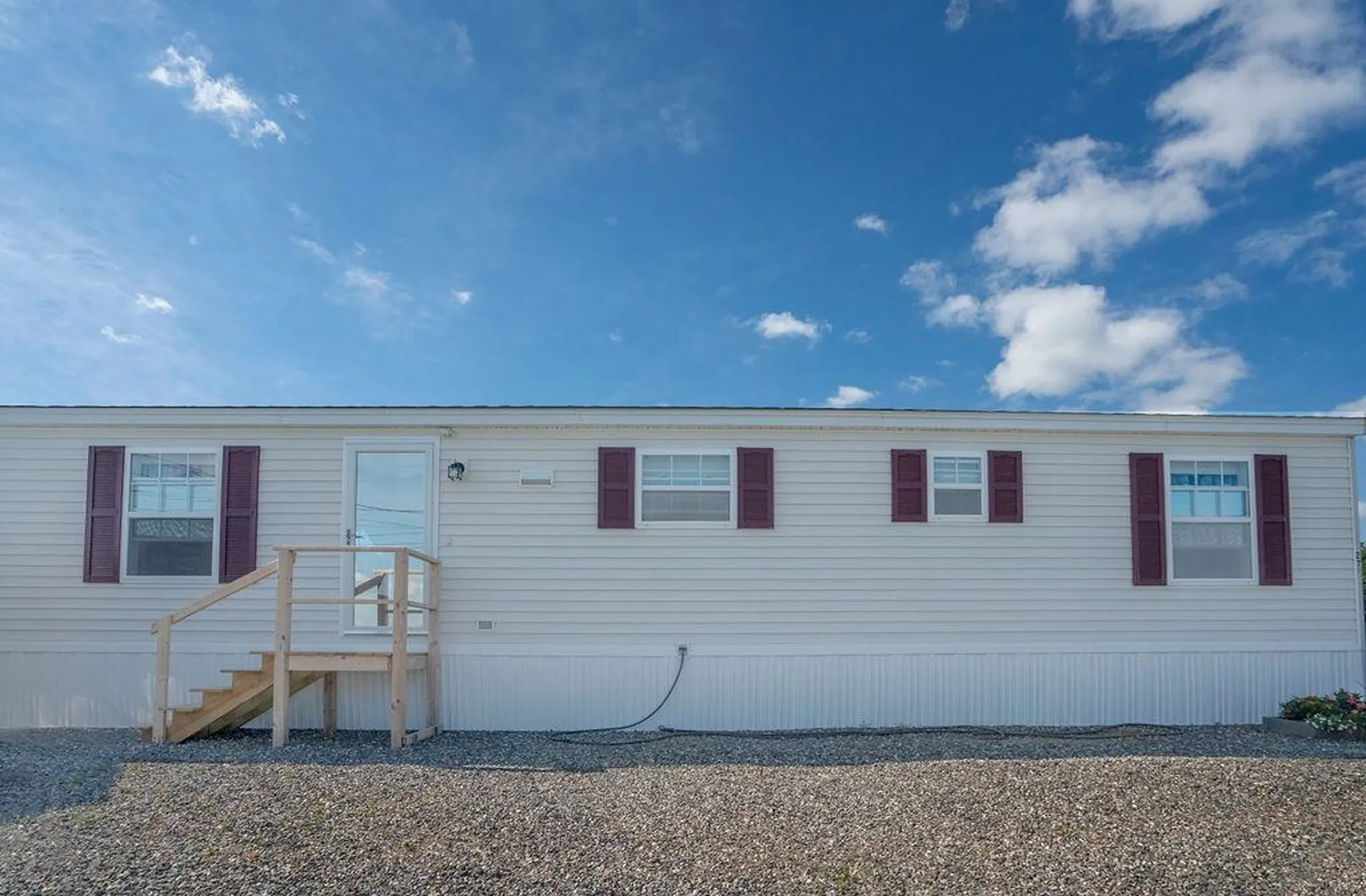 27 Cross Beach Road Seabrook NH 03874