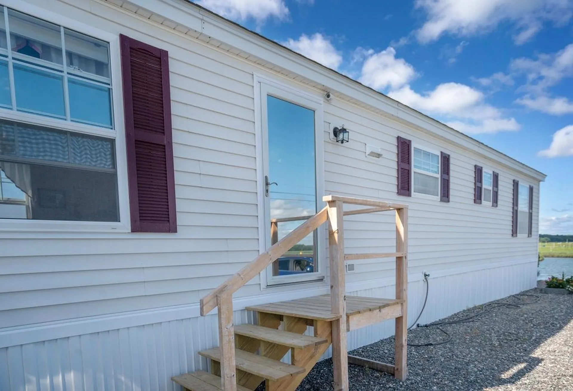 27 Cross Beach Road Seabrook NH 03874