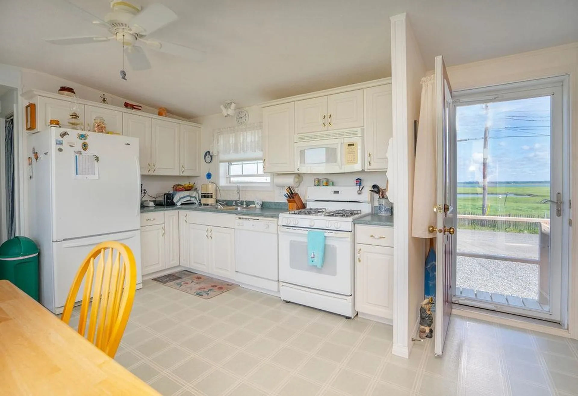 27 Cross Beach Road Seabrook NH 03874