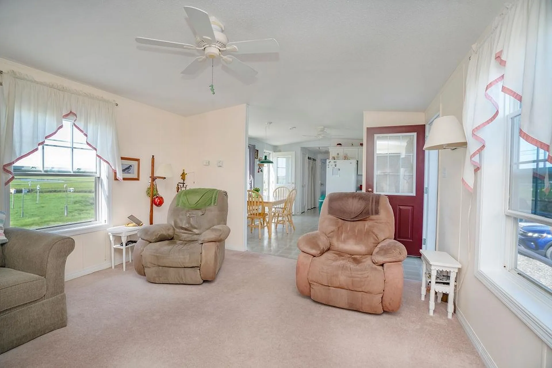 27 Cross Beach Road Seabrook NH 03874