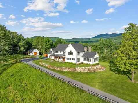 489 Covered Bridge Road Stowe VT 05672