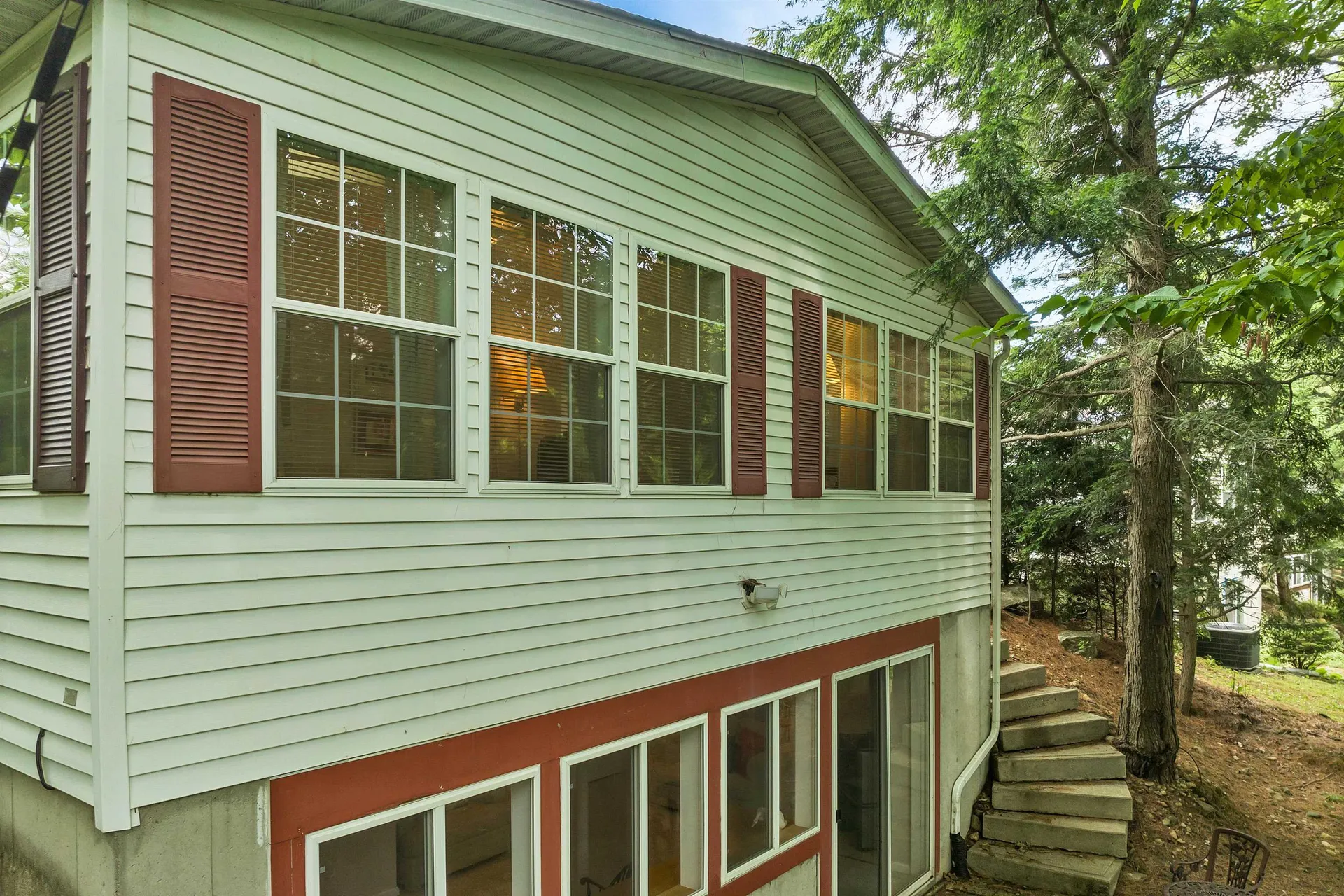 25 Magnolia Lane Belmont NH 03220