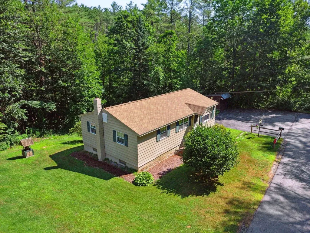 7 Shannon Court Newport NH 03773