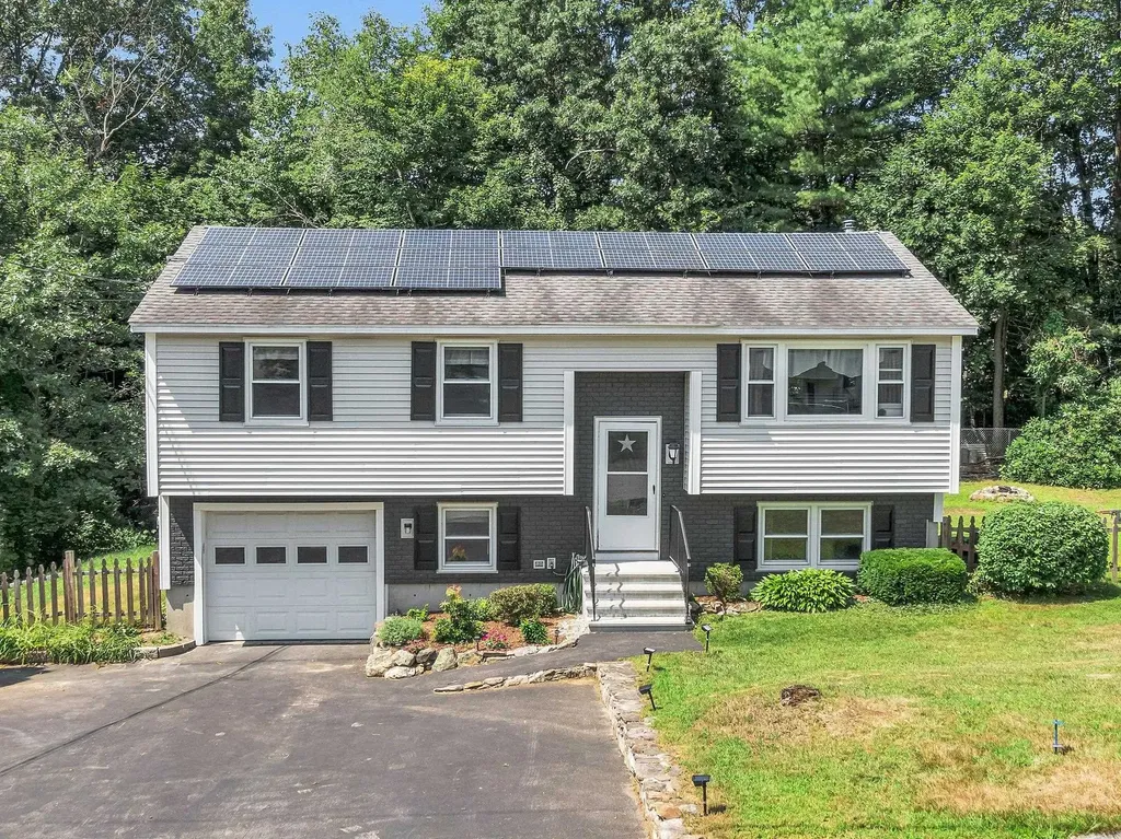 7 S London Drive Nashua NH 03062