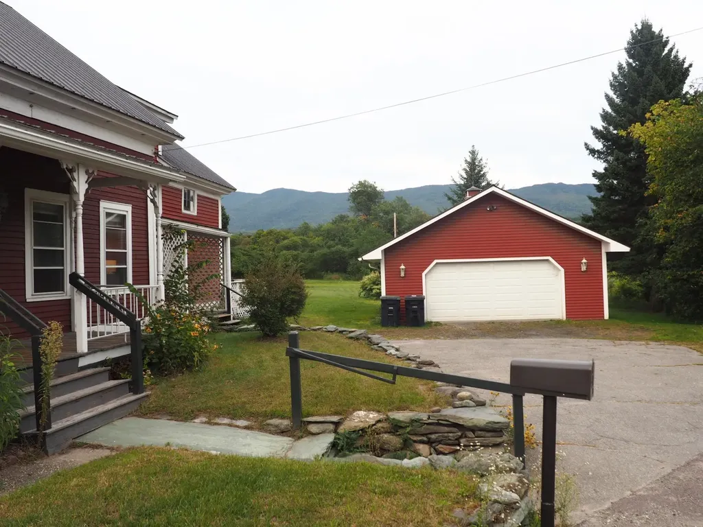 9 Hollow Road Waterbury VT 05677