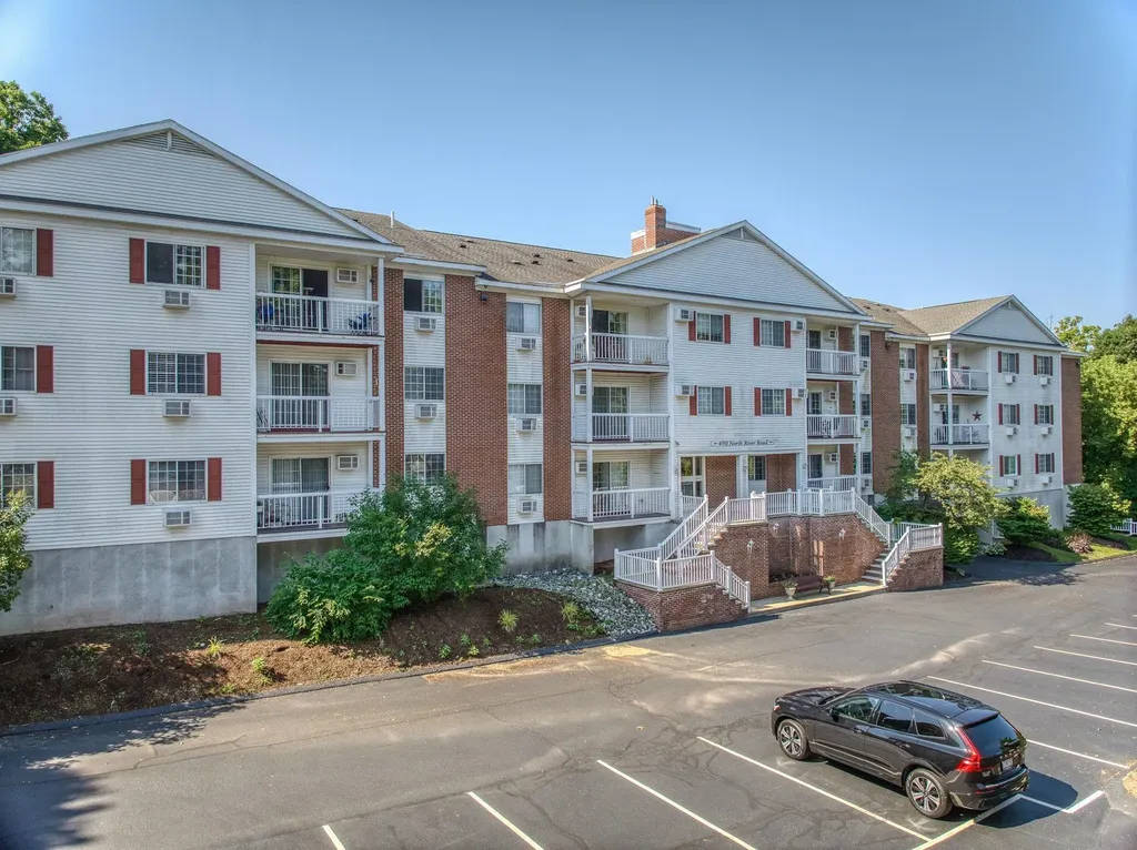 490 North River Road Manchester NH 03104