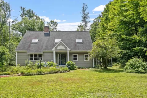 22 Red Pine Drive Bow NH 03304