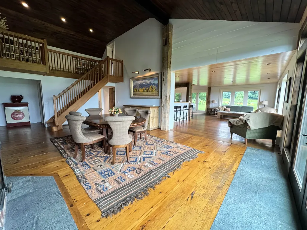 761 Cider Hill Warren VT 05674