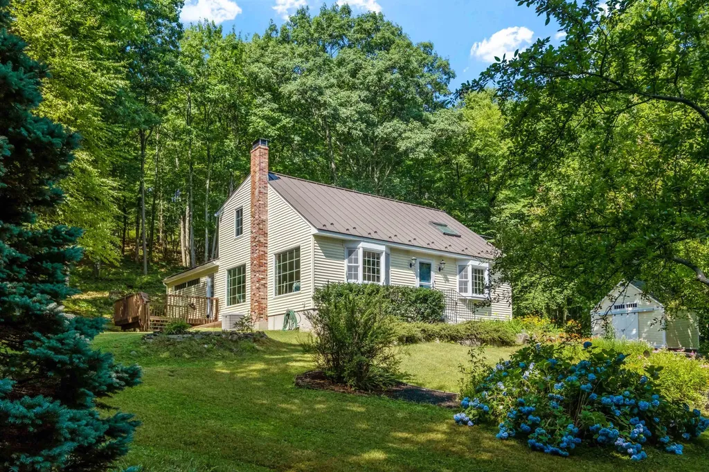 74 Woodhill Hooksett Road Bow NH 03304