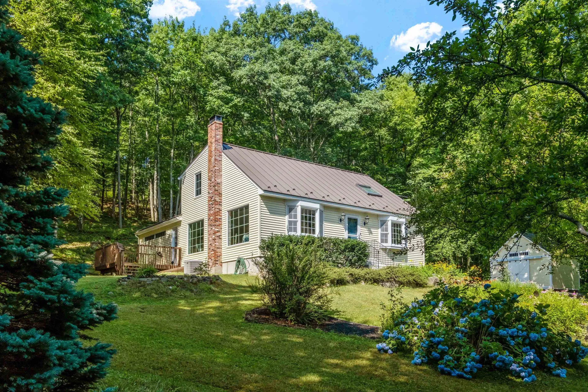 74 Woodhill Hooksett Road Bow NH 03304