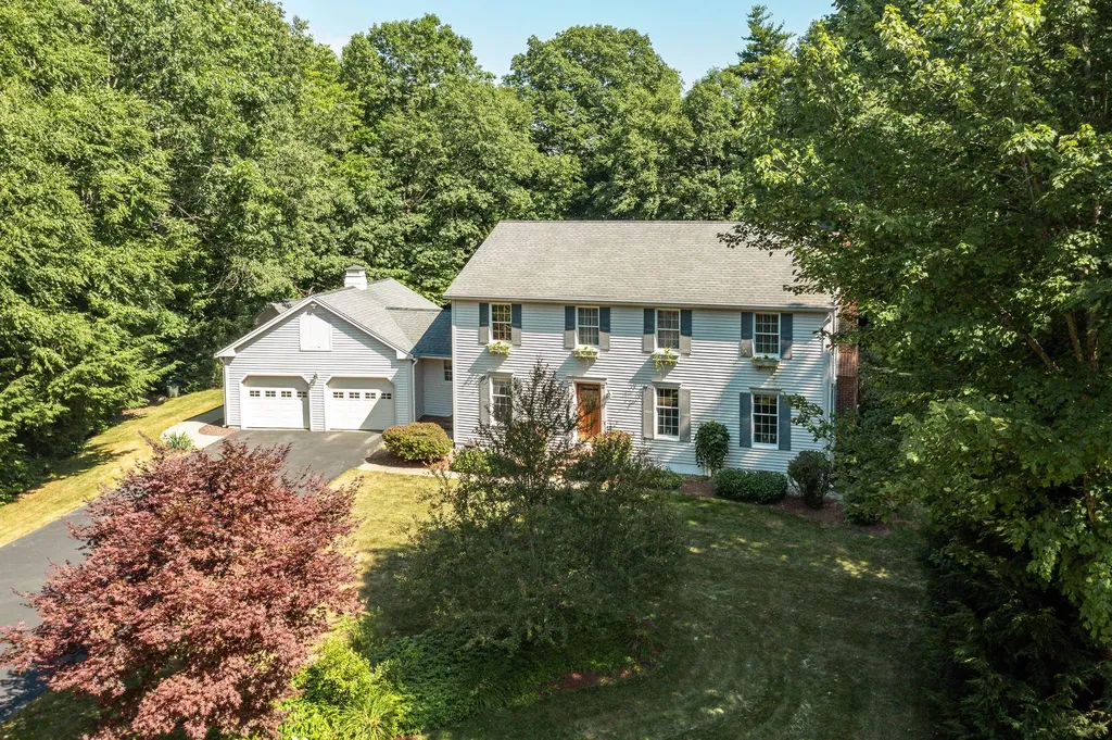 24 Hemlock Street Rochester NH 03867