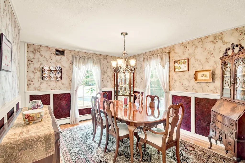 24 Hemlock Street Rochester NH 03867