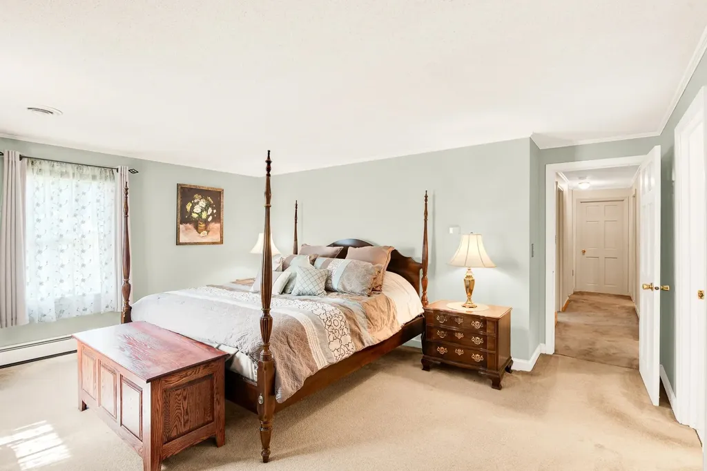 24 Hemlock Street Rochester NH 03867