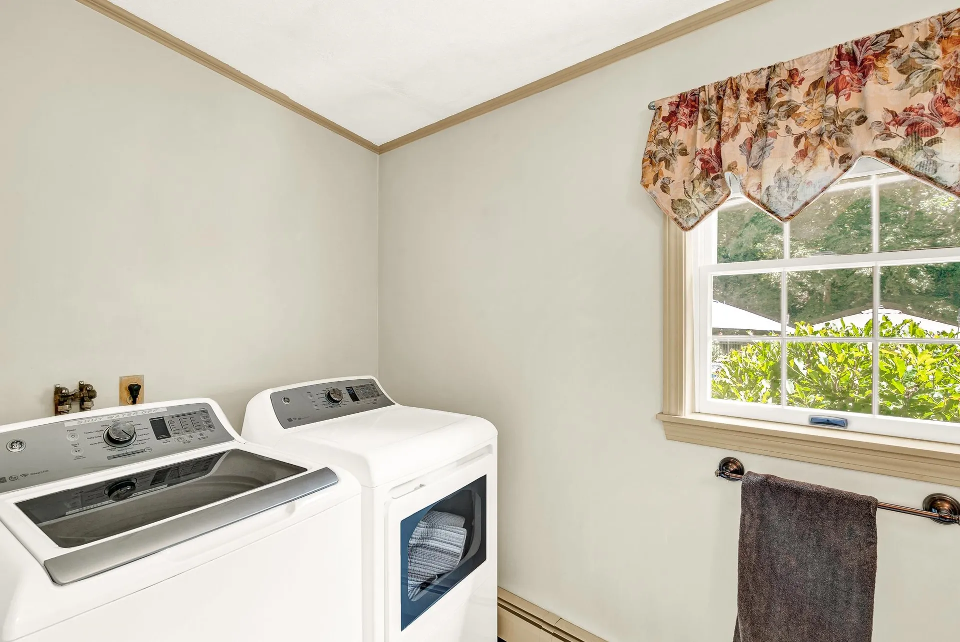 24 Hemlock Street Rochester NH 03867