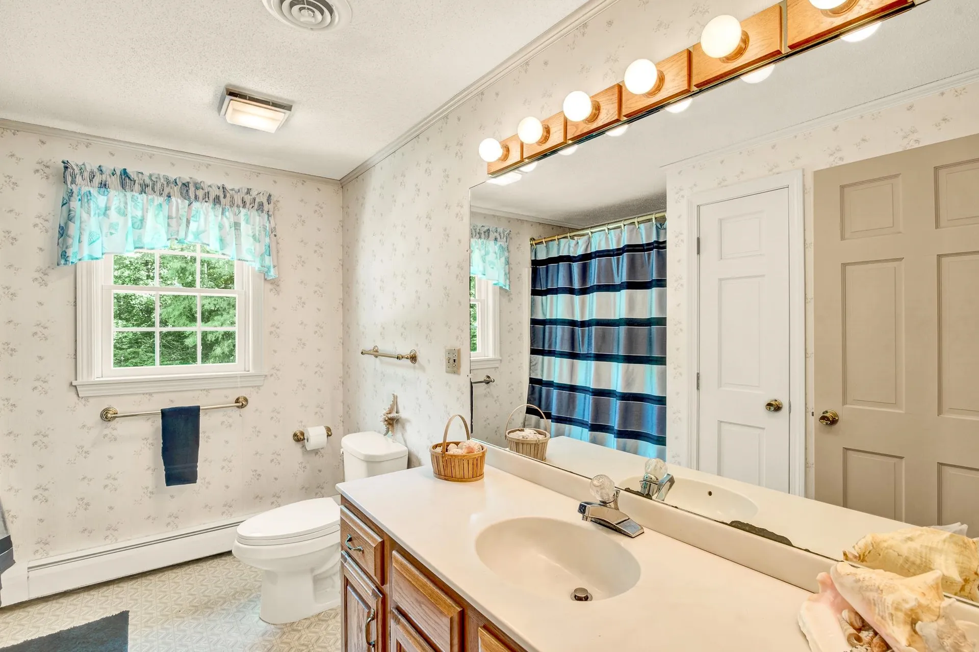 24 Hemlock Street Rochester NH 03867