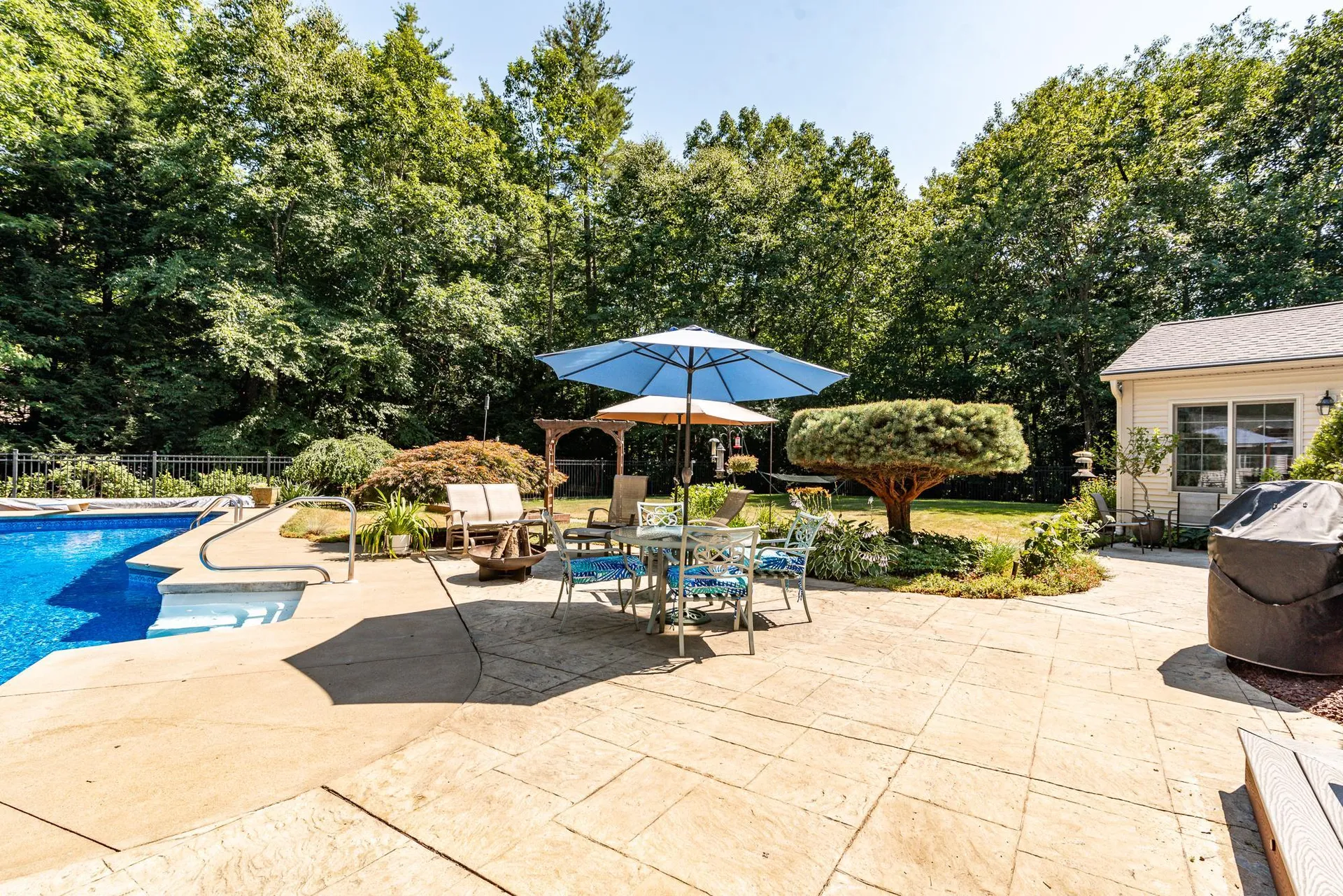 24 Hemlock Street Rochester NH 03867