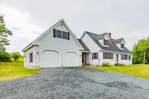 26 Stagecoach Road Lebanon NH 03766