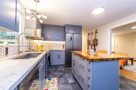 63 West Mill Street Hillsborough NH 03244