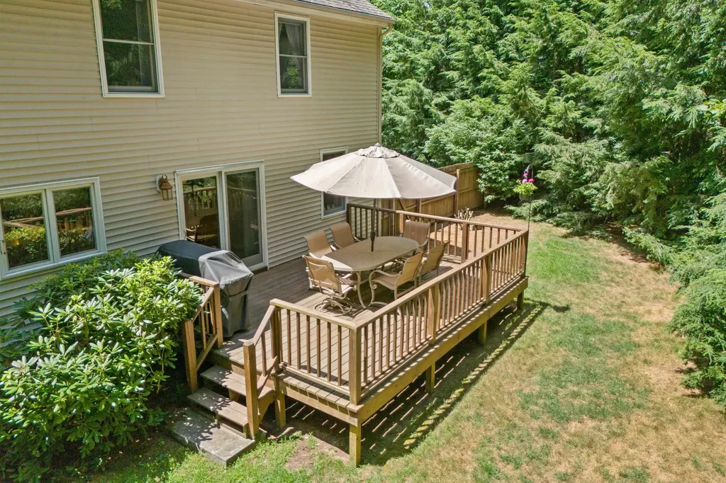 51 Pinecrest Drive Bedford NH 03110