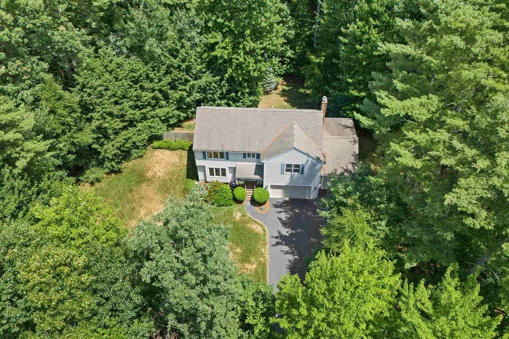 51 Pinecrest Drive Bedford NH 03110