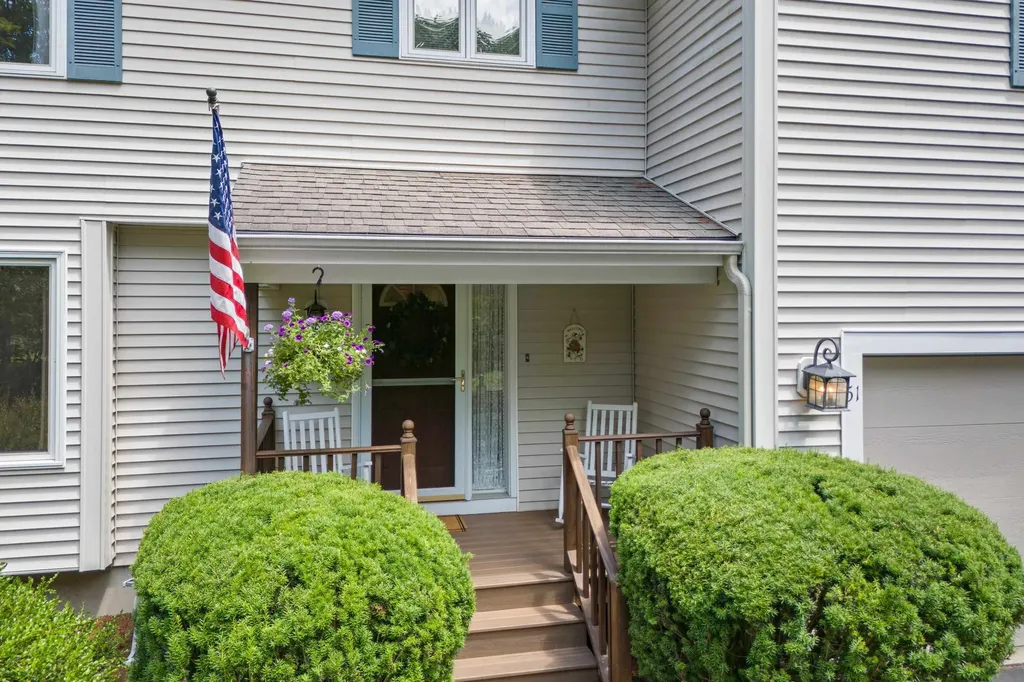 51 Pinecrest Drive Bedford NH 03110