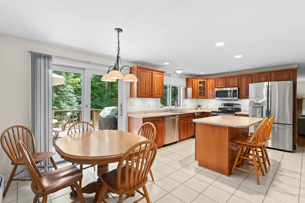 51 Pinecrest Drive Bedford NH 03110